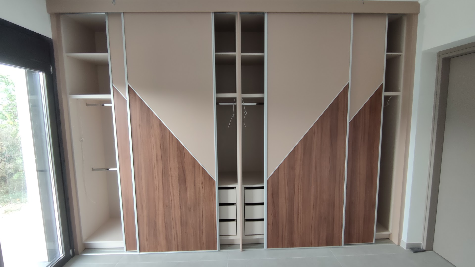 Concept woodworks κουζίνα ντουλάπα πόρτα έπιπλα — Φωτογραφίες 4